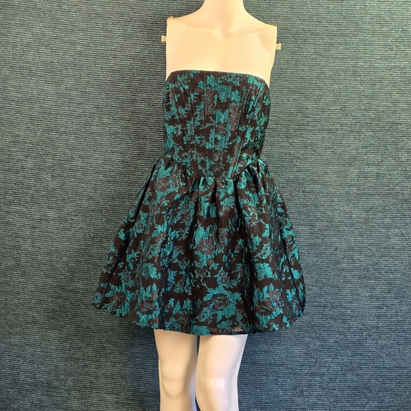Lulus Ayla Jacquard Strapless Fit And Flare Mini-Dress NWT - Picture 2 of 14